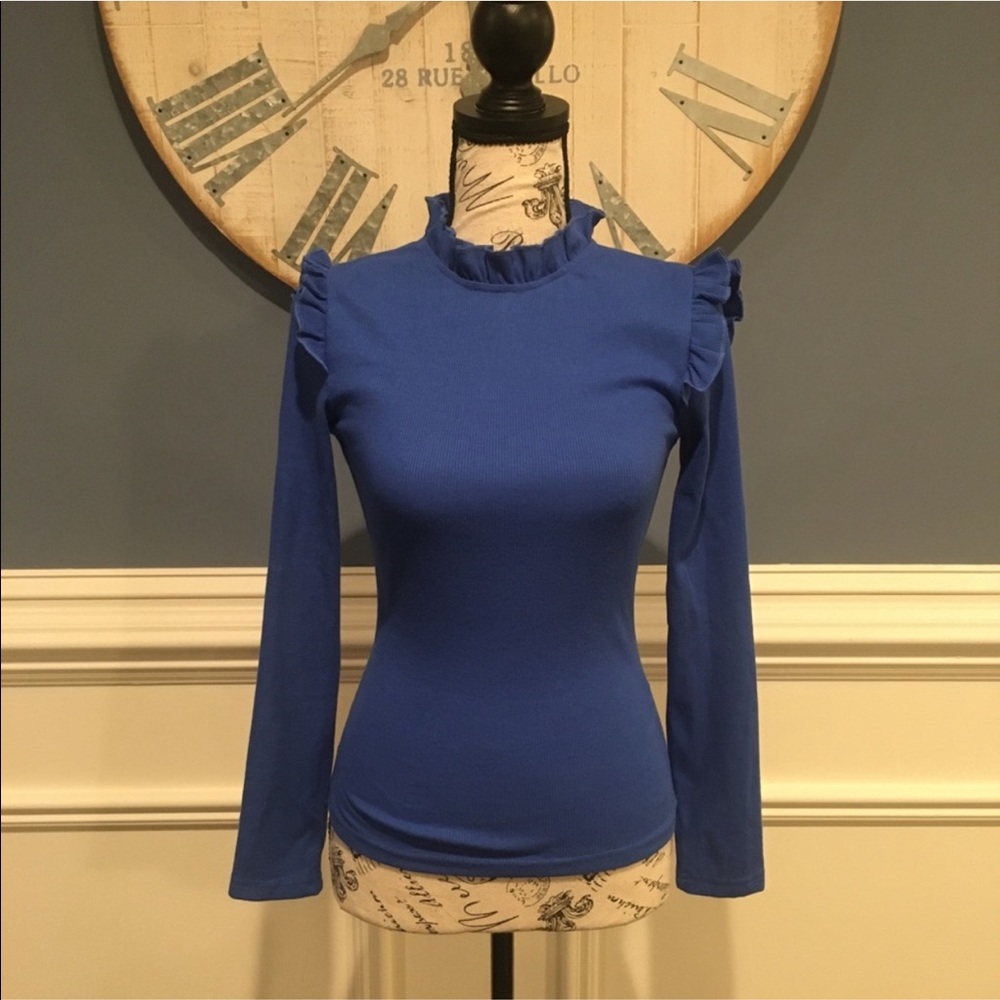 Ribbed ruffle shirt